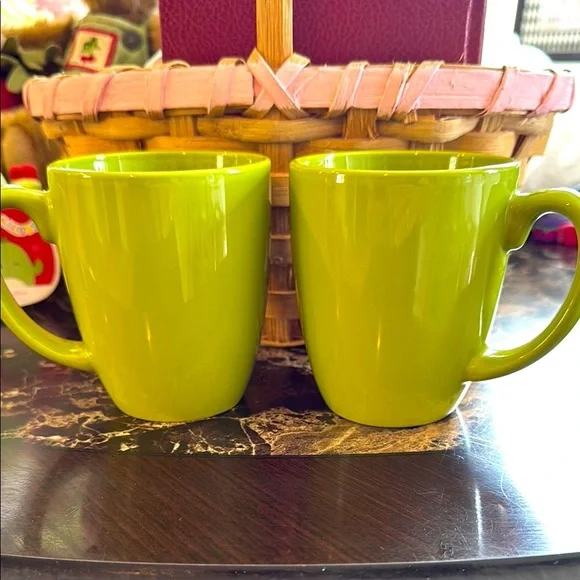 Green Ceramic Mug Set of 2 vintage Corelle - Picture 1 of 3